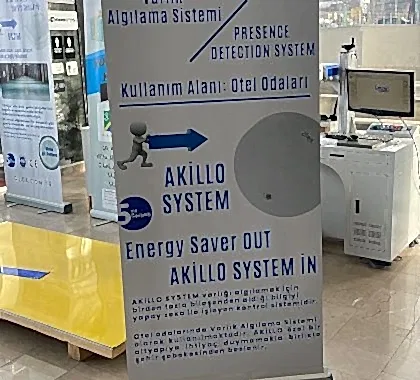 Roll-Up Banner (5)